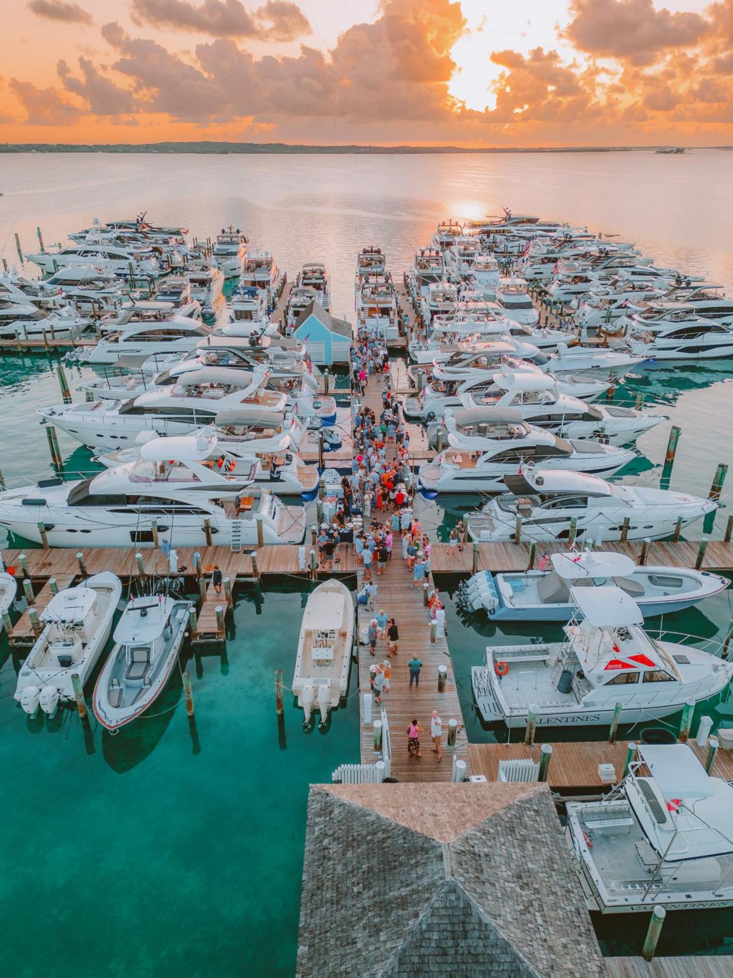 Valentines Resort & Marina Dunmore Town Exterior photo